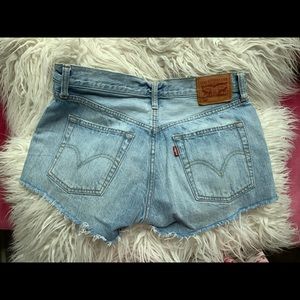 Women’s Levi shorts